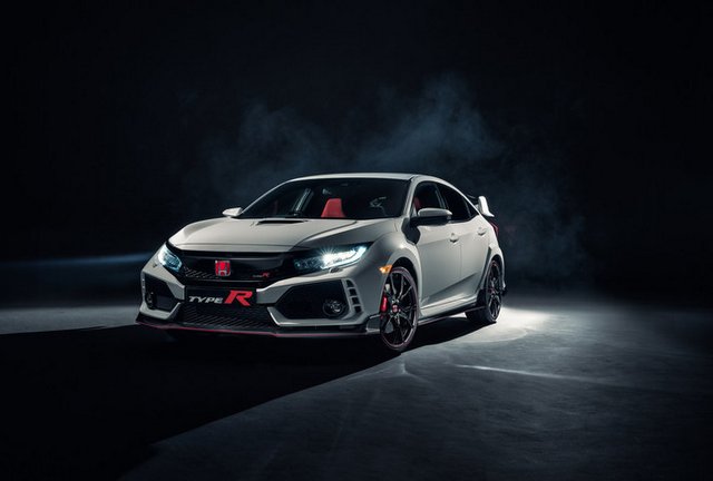 Civic Type R Debuts at 2017 AutoCon in Los Angeles