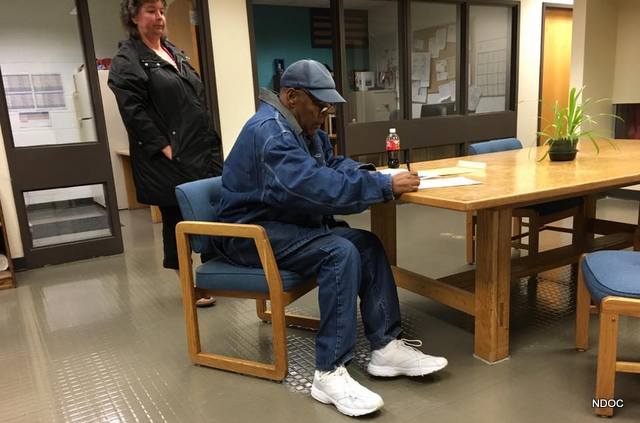 OJ Simpson Released From Lovelock Correctional Center